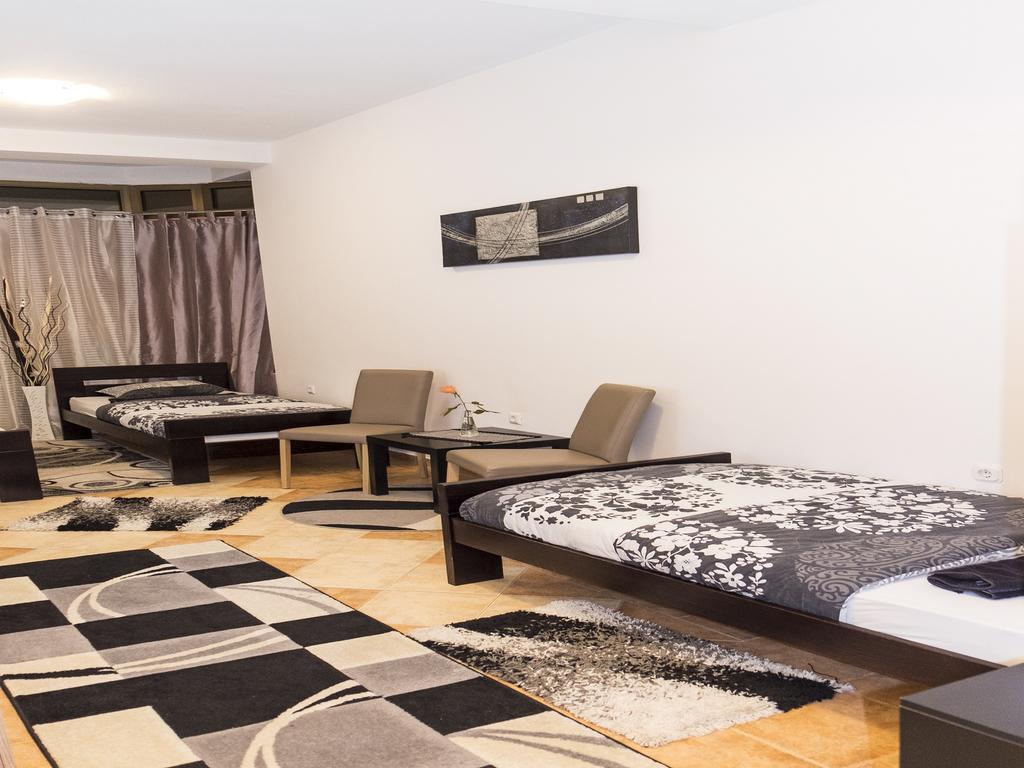 Apart Hotel Kalonis Skopie Habitación foto