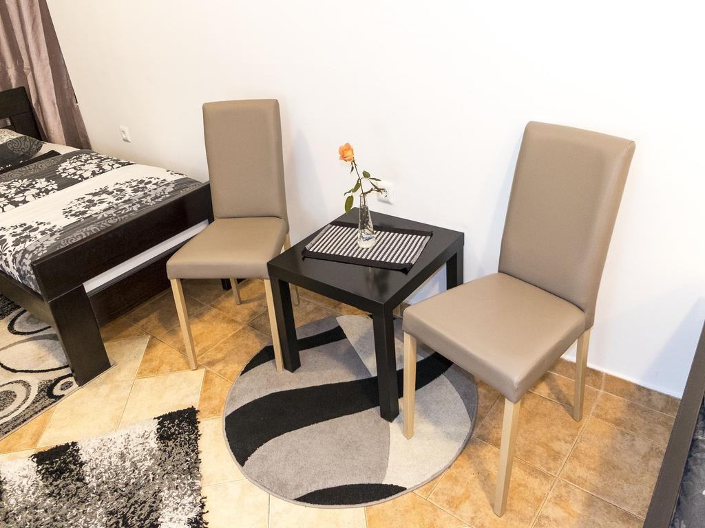 Apart Hotel Kalonis Skopie Habitación foto