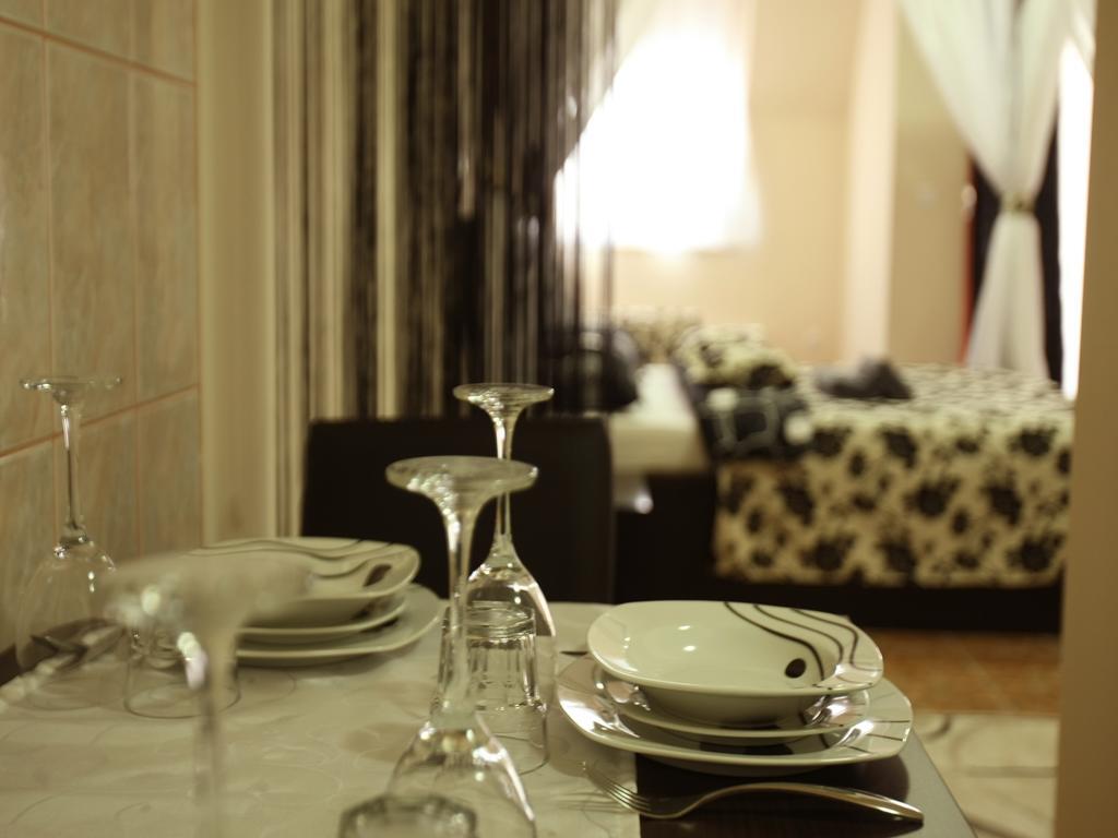 Apart Hotel Kalonis Skopie Habitación foto