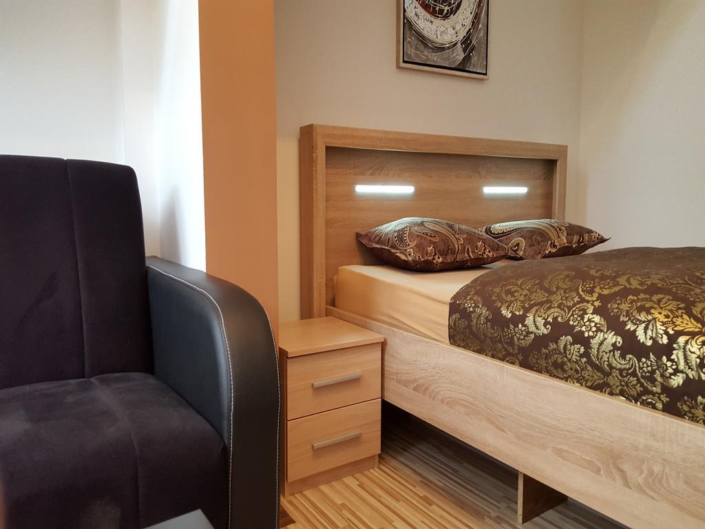 Apart Hotel Kalonis Skopie Habitación foto