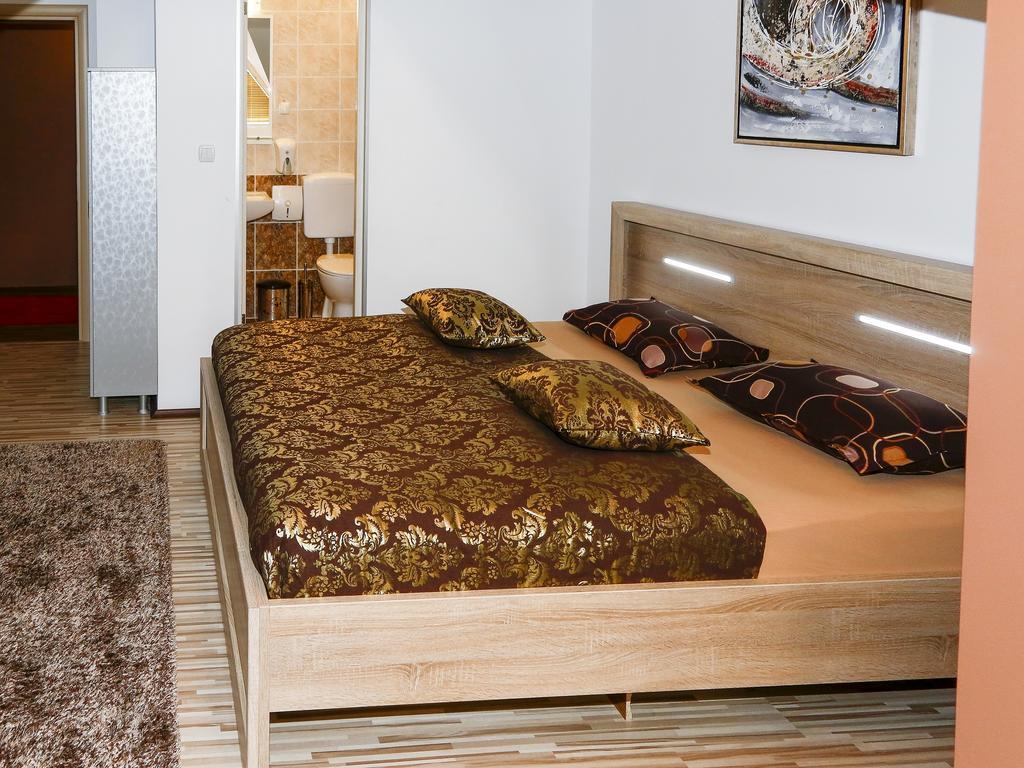 Apart Hotel Kalonis Skopie Habitación foto