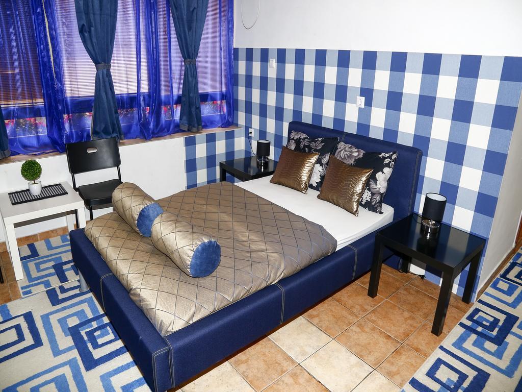 Apart Hotel Kalonis Skopie Habitación foto